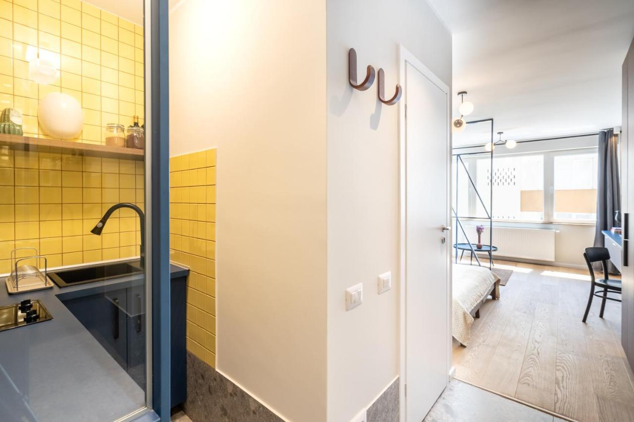 Elegant Studio In The Heart Of The Town Bucharest Exterior photo